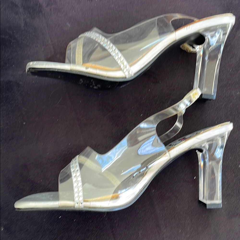 Mootsies Tootsies Silver and Lucite Women's Shoes Size 6 - Picture 2 of 4